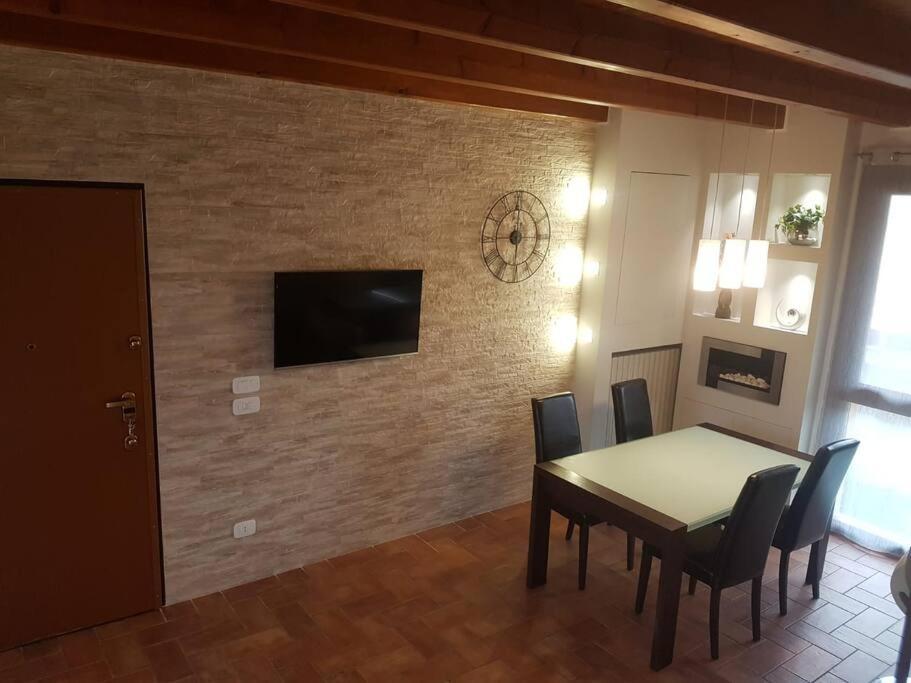 Ferienwohnung Copelia - Pool And Elegance Paratico Exterior foto